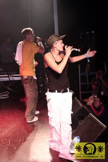 Mono + Nikitaman (D) with The Royal Flash Band 12. Reggae Jam Festival, Bersenbrueck 12. August 2006 (15).jpg